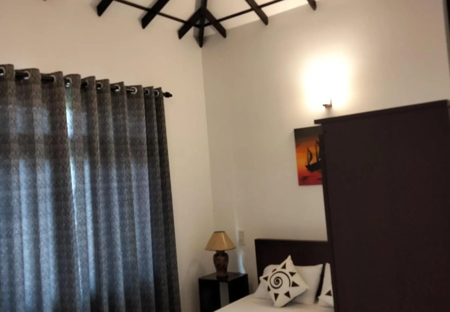 R & R Home Stay 니곰보