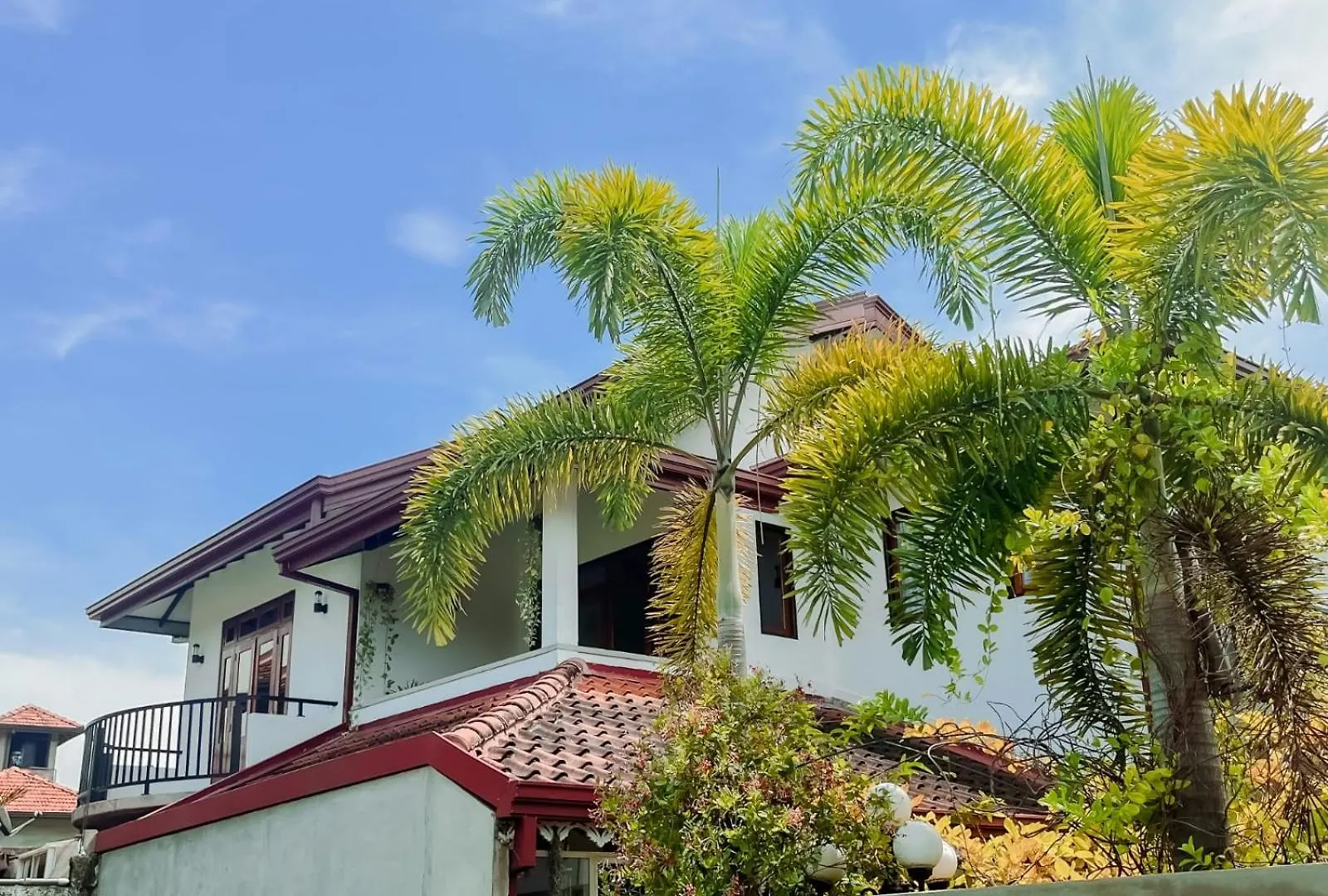 홈스테이 R & R Home Stay 니곰보